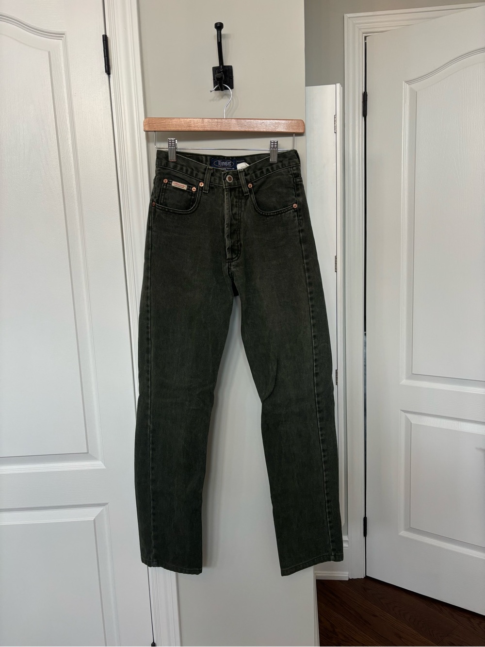 Bluenotes Straight Jeans in Olive Colour